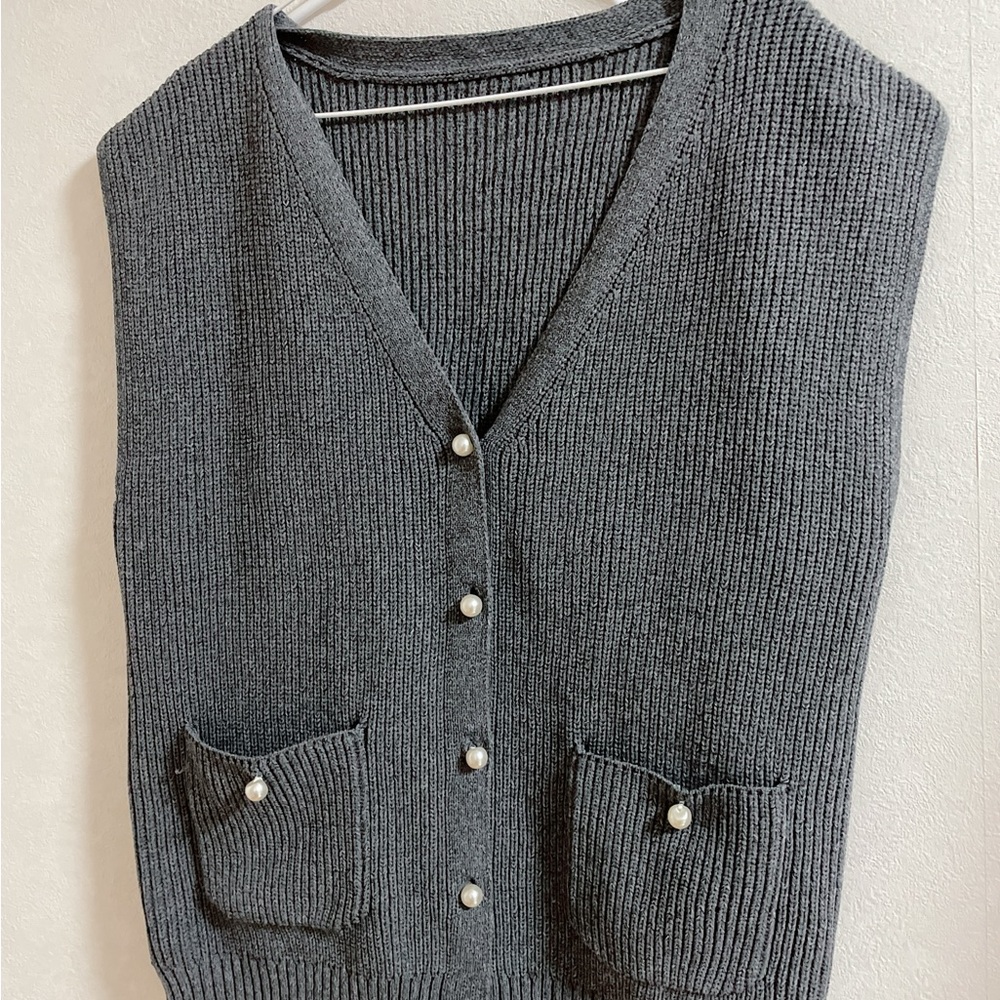Elegant Charcoal Women's Knit Vest